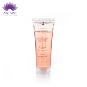 Ensemble d'articles de toilette d'hôtel portables en plastique jetable écologique avec shampoing, fournitures en vrac pour les hôtels - Product Image 2