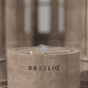 Pulsera de Oro Blanco Sólido de 14K con Diamantes Redondos para Mujer, Joyería Minimalista y Delicada con Cadena Ajustable, Dije de Corazón y Cierre de Langosta - Product Image 1