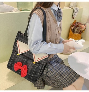 Bolso de mano informal de <span class=keywords><strong>Anime</strong></span> japonés para mujer, bandolera con lazo colorido a cuadros de gran capacidad - Product Image 2
