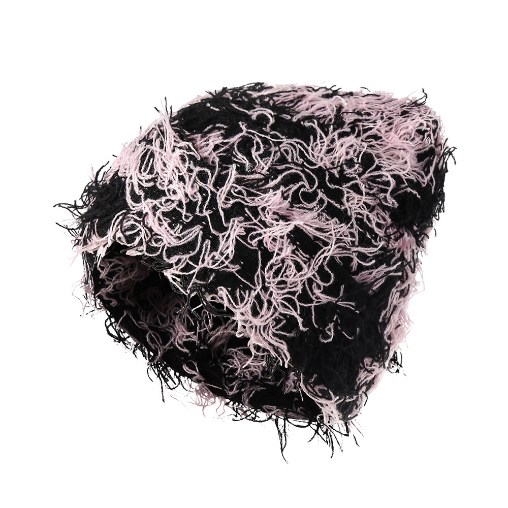Barbe en poudre noire sur fond noir