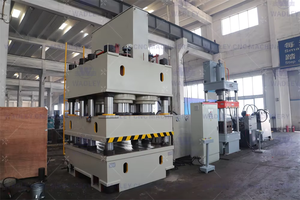 เครื่องปั๊มลายนูนประตูแบบกดระบบไฮดรอลิกอัตโนมัติ2000ตัน2500ตัน3000ตัน - Product Image 4