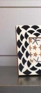 Cadre photo en bois incrusté d'os décoratif Oeuvre d'art faite à la main pour la décoration de la maison moderne à bas prix - Product Image 3