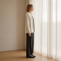 Fabricant de cardigans en cachemire sur mesure avec broderies et motifs personnalisés pour les marques de créateurs