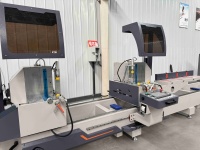 Sierra ingletadora CNC automática de doble cabezal de 500 mm para corte de aluminio en cualquier ángulo