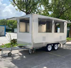 Chukchi Stroganina Cart avec copeaux de poisson cru congelé, poisson blanc ou saumon, et sauce au sel et au poivre - Product Image 6