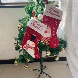 Calze di <span class=keywords><strong>Natale</strong></span> in Velluto Rosso da 18'' con Personaggi di Babbo <span class=keywords><strong>Natale</strong></span> e Pupazzo di Neve, Grandi Calze Decorative per <span class=keywords><strong>Natale</strong></span> - Product Image 5