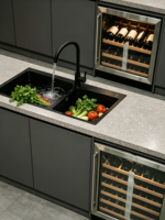 Système de cuisine extérieure moderne en acier inoxydable résistant aux intempéries avec grill, évier et réfrigérateur - Utilisation domestique et en extérieur