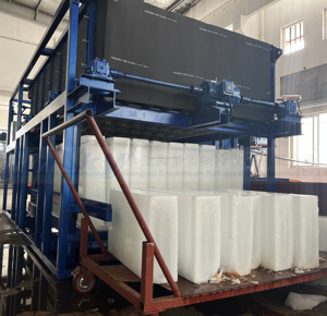 Macchina Automatica per la Produzione di Ghiaccio a Blocchi con Capacità Giornaliera di 5 Tonnellate e Spinta del Ghiaccio da 50kg - Product Image 3