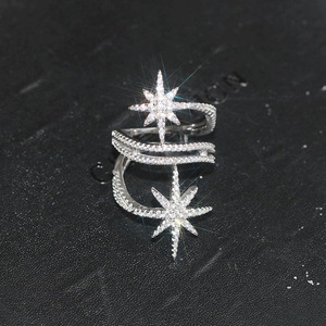 Anello di Lusso Europeo con Micro Incastonature a Stella, Ornamento Geometrico Multistrato - Product Image 6