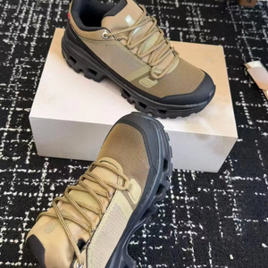 Chaussures de sport de luxe originales de haute qualité pour l'hiver, chaussures de course sur route Cloud pour hommes et femmes, baskets tendance à lacets pour l'extérieur - Product Image 5