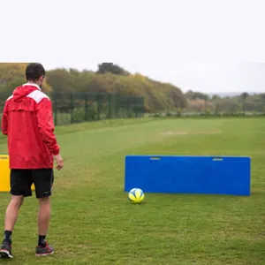 एचडीपीई फुटबॉल प्रशिक्षण बोर्ड फुटबॉल Rebounder प्रशिक्षण उपकरण