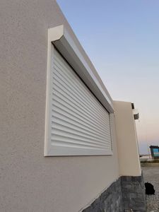 Volets roulants de petite taille personnalisés, porte/fenêtre, manuel/électrique/motorisé/télécommande, porte/fenêtre enroulable murale extérieure - Product Image 2