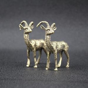 Figura de Cabra de Metal, Escultura de Animal en Latón Puro, Decoración para el Hogar, Adorno de Escritorio, Artesanía 3D, Idea de Regalo - Product Image 1
