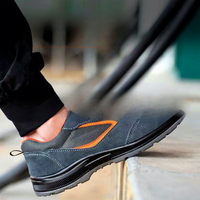 Sepatu Keselamatan Kerja Anti-Statik Nyaman Bernapas Tahan Gesekan Pelindung Ujung Baja Anti Hancur Anti Tusuk Standar GB Pria