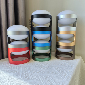 Magnifique lampe de table moderne nordique en aluminium oxydé à intensité variable tactile, alimentée par batterie, pour la décoration de restaurant - Product Image 2