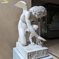 YOUFINE - Escultura Clásica de Mármol de Tamaño Natural de Cupido Presentando una Rosa a una Mariposa
