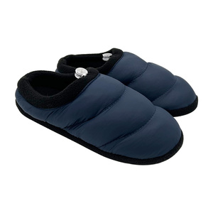 Pantofole per la <span class=keywords><strong>casa</strong></span> per il tempo libero semplici personalizzate <span class=keywords><strong>blu</strong></span> Navy <span class=keywords><strong>da</strong></span> uomo con fodera trapuntata superiore trapuntata - Product Image 2