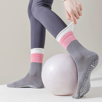 Couleurs de patchwork vives nouvelles chaussettes de yoga d'été équipage bord roulé faux deux paires chaussettes de sport antidérapantes pour femmes