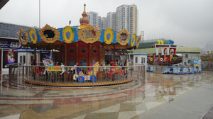 Novedad: 24 Carruseles, Juegos de Parque de Atracciones Familiar para Interiores/Exteriores, Fabricados en Fibra de Vidrio, Juegos Giratorios de Carnaval - Product Image 2
