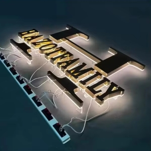 علامة مضيئة مخصصة Led للإعلانات Led عالية السطوع علامة شعار أكريليك صغيرة ليد - Product Image 3