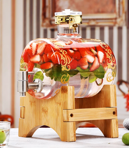 Klassisches Design 2,5L/5L/7,5L Hochborosilikat-Weinspender Transparent Zapfhahn aus Holzfass Großhandel Getränke - Product Image 2