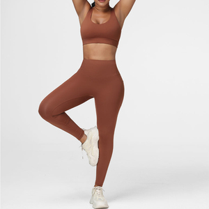 Ensemble de yoga professionnel pour femmes, nouvelle collection, personnalisable, vente chaude, faible MOQ, tenue de sport, ensemble de yoga de haute qualité, coupe ajustée, pour fitness - Product Image 5