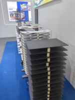 Plaques de four en SiC NSiC 30 % plus légères : Plaques liées au nitride haute performance pour une efficacité énergétique améliorée