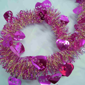 High Quality Waterproof Plastic Heart-Shaped Decorations for Festivals Back School Events-Indoor Use Adult Promotional Party