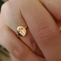 Dainty personnalisé fleur de naissance lettre gravé 925 en argent sterling empilable bague pour les femmes