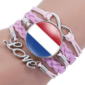 Produttore europeo nazionale bandiera del paese Design Infinity Love bracciale avvolgente in pelle rosa - Product Image 3