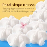 Mousse hydratante corporelle en gros pour cosmétiques - Mousse fouettée hydratante au lait et aux acides de fruits VC - Lotion corporelle en mousse en forme de fleur