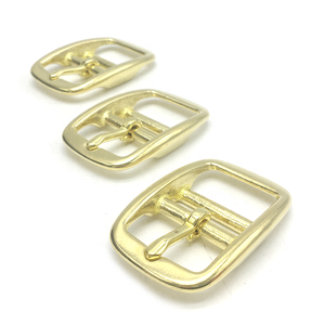 Boucles en laiton massif avec logo personnalisé Carosung Boucle de barre de talon avec étiquette privée Boucles à ardillon en laiton à <span class=keywords><strong>double</strong></span> barre centrale 1 "pour ceinture - Product Image 1