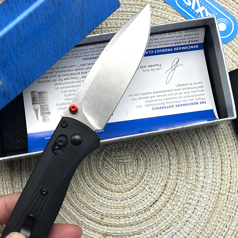 Black handle, white blade
