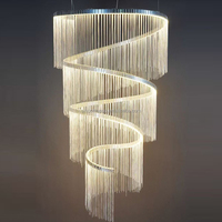 Lustre LED de luxe en aluminium à bande spirale et perles de cristal pour décoration centrale de banquets, hôtels et restaurants