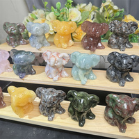 Nouvelle arrivée mélange-matériau cristal naturel artisanat à la main sculpture fraise quartz koala sculpture pour cadeaux de guérison