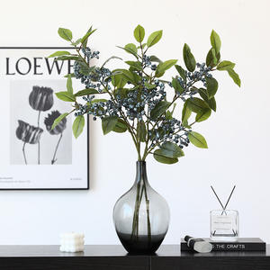 Arbre à argent artificiel avec fruits rouges de <span class=keywords><strong>houx</strong></span>, fleurs en soie et plastique, décoration de salon, décoration de Noël, arrangement floral transfrontalier - Product Image 2