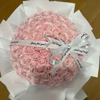 Bouquet de roses artificielles réalistes en savon rouge fait main, arrangement floral doux pour la Saint-Valentin, mariage, anniversaire