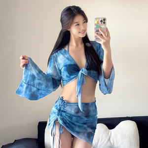 Maillot de bain deux pièces à manches longues pour femme Baiya, col en V profond, anti-UV, avec mini-jupe et taille ajustée, paréo de plage - Product Image 2