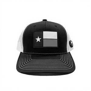 Casquette de sport structurée à 6 panneaux avec patch en caoutchouc personnalisable, en maille blanche fraîche, pour adulte, vêtements décontractés d'extérieur, fabriquée au Vietnam - Product Image 1