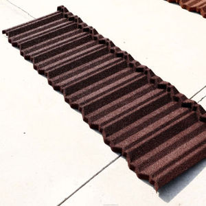 Tuile de toiture métallique enduite de pierre économique et fiable, carrée, étanche et durable pour ateliers, temples et projets immobiliers en Inde - Product Image 1