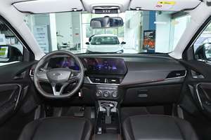 Oferta Especial <span class=keywords><strong>Chevrolet</strong></span> <span class=keywords><strong>Tracker</strong></span> 2024 <span class=keywords><strong>2023</strong></span> 1.5T Gasolina, Auto <span class=keywords><strong>Chevrolet</strong></span> <span class=keywords><strong>Tracker</strong></span> COOL Pro, Económico <span class=keywords><strong>Chevrolet</strong></span> Chuangku 1.0t SUV - Product Image 6