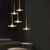 Offre Spéciale design moderne ondulation LED lampes suspendues petit lustre LED pour hôtel Style nordique pour escalier couloir chambre