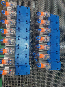 โซลินอยด์วาล์วไฮดรอลิก 220V 24V BE6 BE10 4WE 4WE6 รุ่น 4WE10F3X/CG24 4WE10F3X/CW220R 4WE10C-3X/CW220R  BE10.54 BE10.574 - Product Image 6