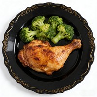 Assiettes jetables en plastique noires élégantes avec bord festonné doré pour l'hôtellerie, la restauration, les banquets, les mariages, les fêtes, vente en gros