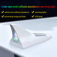 Antenne de voiture LED étanche en forme d'aileron de requin clignotante, 8 LED, décoration de toit avec recharge solaire