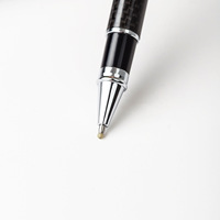 Bolígrafo de fibra de carbono de lujo con logotipo personalizado, ancho de escritura de 0,7mm, regalo de marketing de negocios de oficina, construcción de Metal