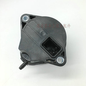 ฝาครอบท่อไอเสียวอลโว่ สำหรับเครื่องยนต์ดีเซล Ec210 290 360 D6E หมายเลขอะไหล่วาล์ว 04905110 - Product Image 3