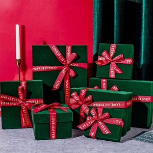 <b>Empty</b> Rectangular <b>Gift</b> <b>Box</b> for Scarf and Clothes Christmas Style Green with Lid and Bottom Customized Logo Ribbon - Product Image 2