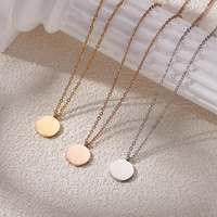 Acier inoxydable argent or rose 18 carats plaqué noir colliers à disque rond nom personnalisé date d'anniversaire texte bijoux collier
