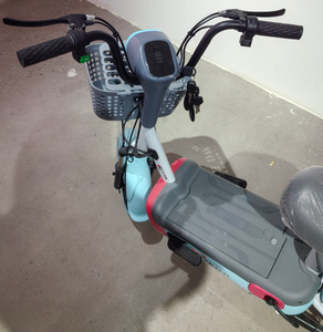 Vélo électrique écologique et abordable avec moteur à moyeu arrière 48V et options de couleurs élégantes pour les déplacements quotidiens - Product Image 3